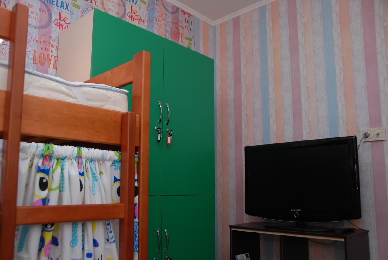 Green Apple Hostel Kiev Extérieur photo